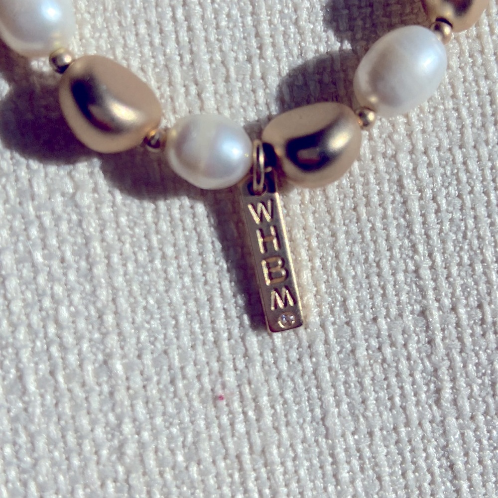 WHITE HOUSE BLACK MARKET Set of 3 Gold and Pearl with Charms Stretch Bracelets - Picture 4 of 6